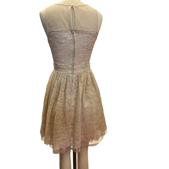 City Studio Lace Dress With Beaded Waist Size 7 Blush Pink Sleeveless Nylon/Meta - Picture 4 of 8